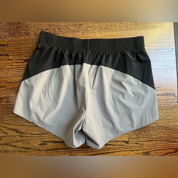 Jack Smith womens active shorts Sz. 2 XL black grey - Picture 4 of 4